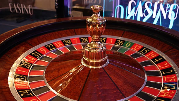 mahkota338 mobile live dealer lobby on a phone screen
